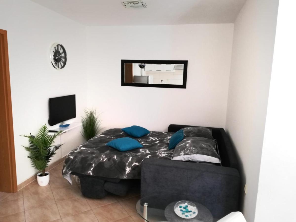Apartment Toni With Private Parking Zadar Exterior photo