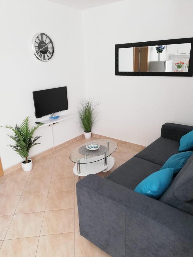 Apartment Toni With Private Parking Zadar Exterior photo